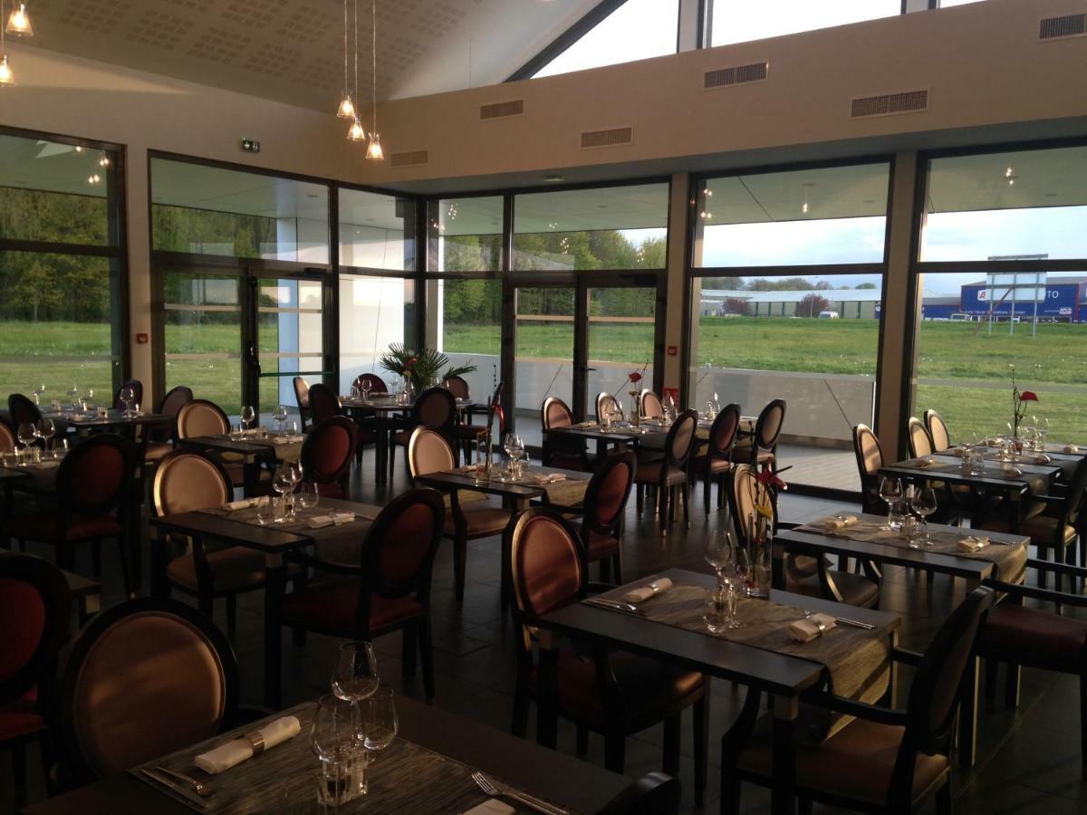 Hotel - Restaurant La Claire Foret Morhange المظهر الخارجي الصورة